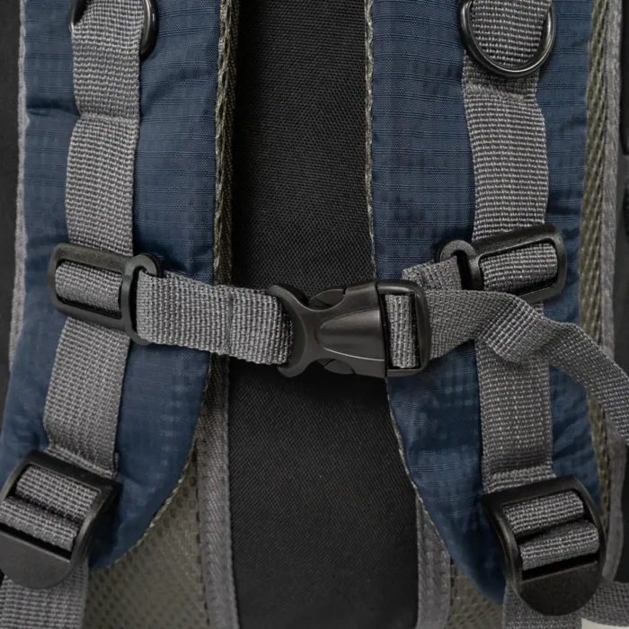 MOCHILA SPINIT TREKKER 28 AZUL NEG 28L COBERTOR - Imagen 4
