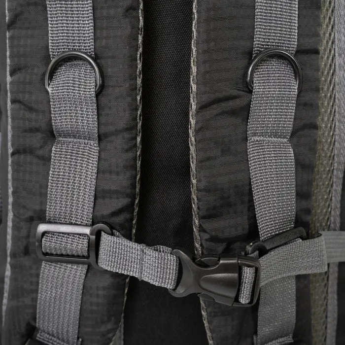 MOCHILA SPINIT TREKKER 28 GRIS NEG 28L COBERTOR - Imagen 4