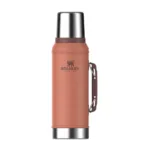TERMO STANLEY CLASICO CON MANIJA Y TAPON CEBADOR 950ML HIGH CLAY